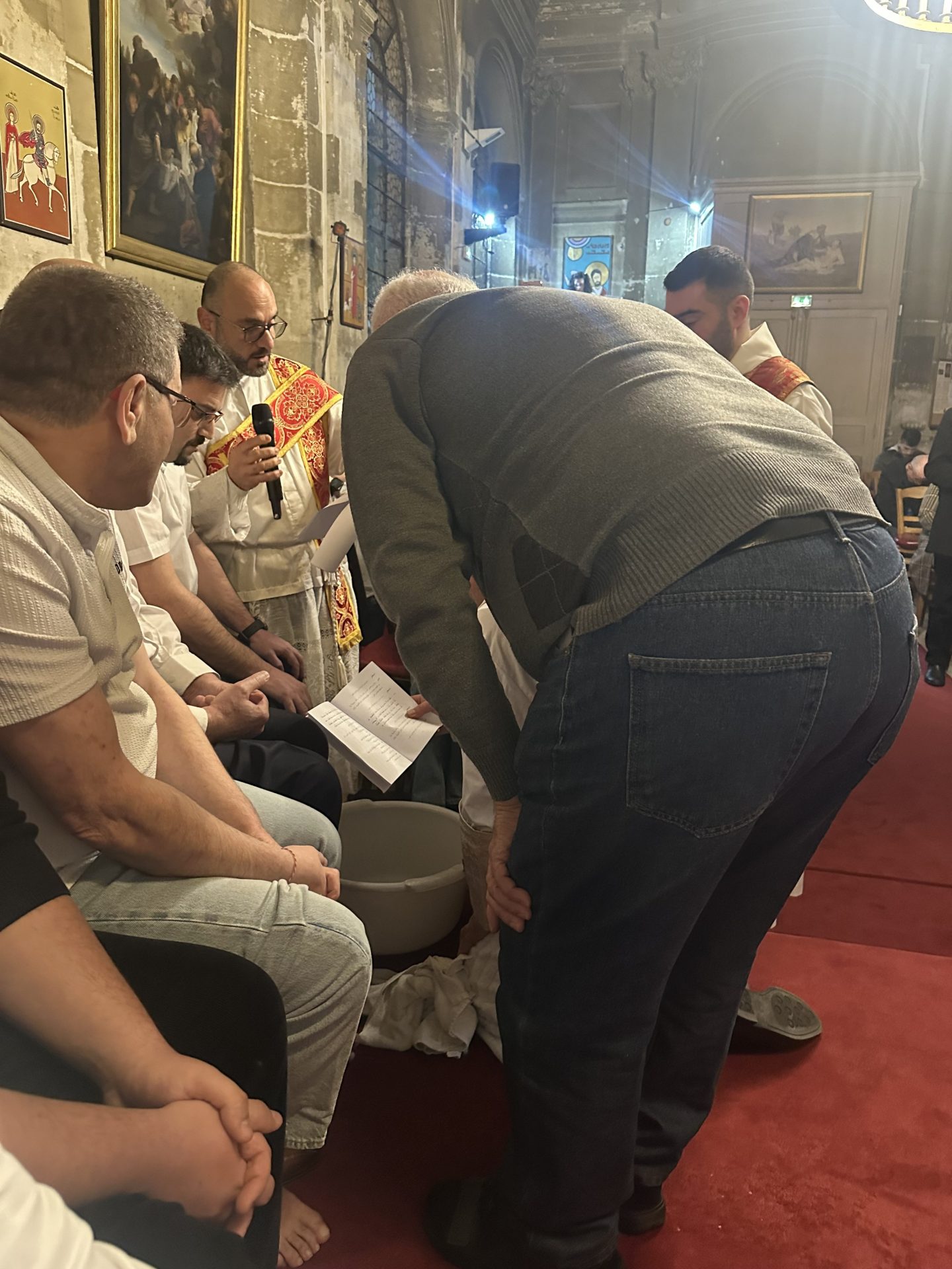 Meme chez les chrétiens d’Orient on pratique le lavement des pieds