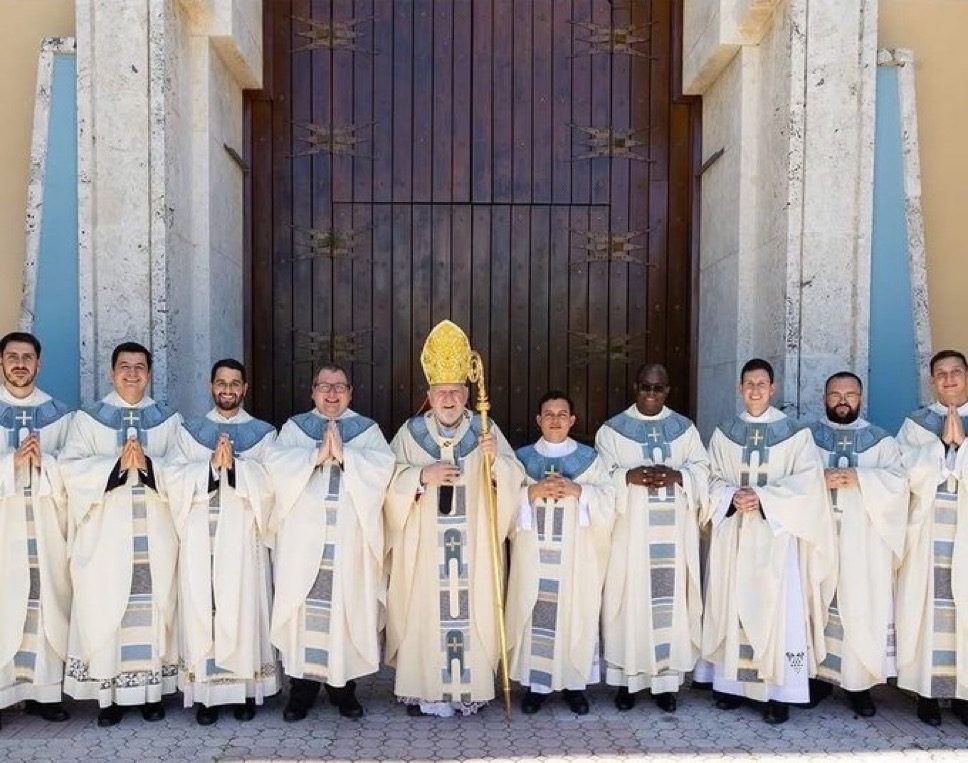 Miami: ordination de neuf prêtres