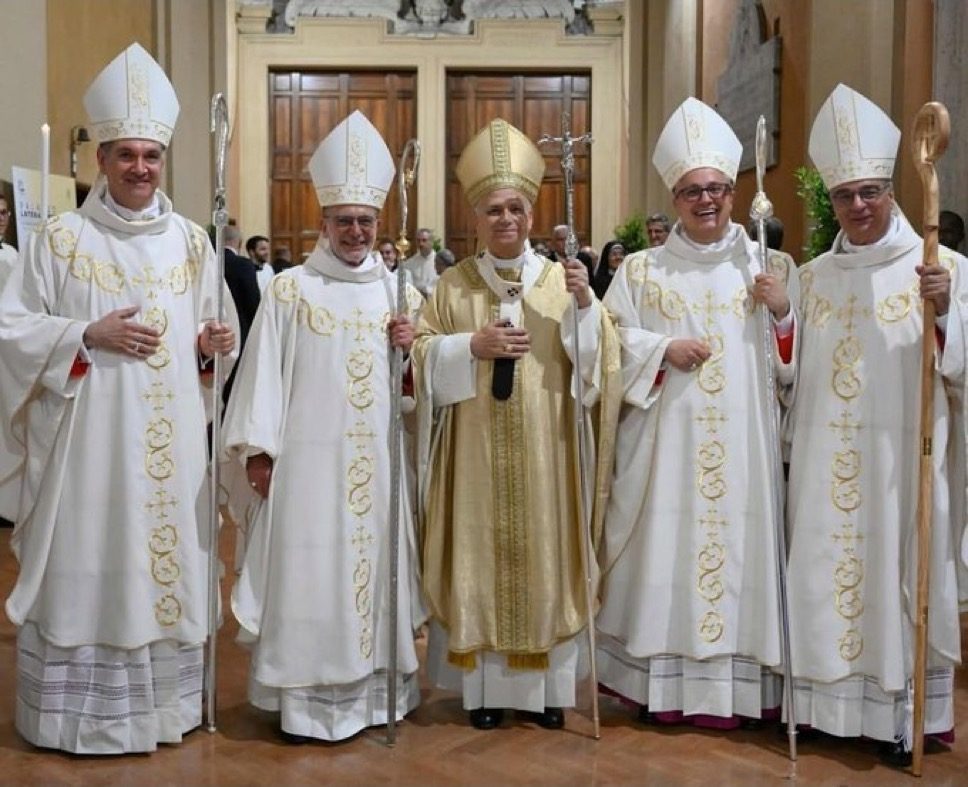 Rome: consécration de quatre évêques auxiliaires