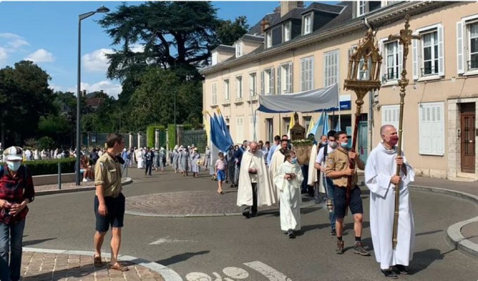 Chartres : pour revoir la procession mariale de l’Assomption